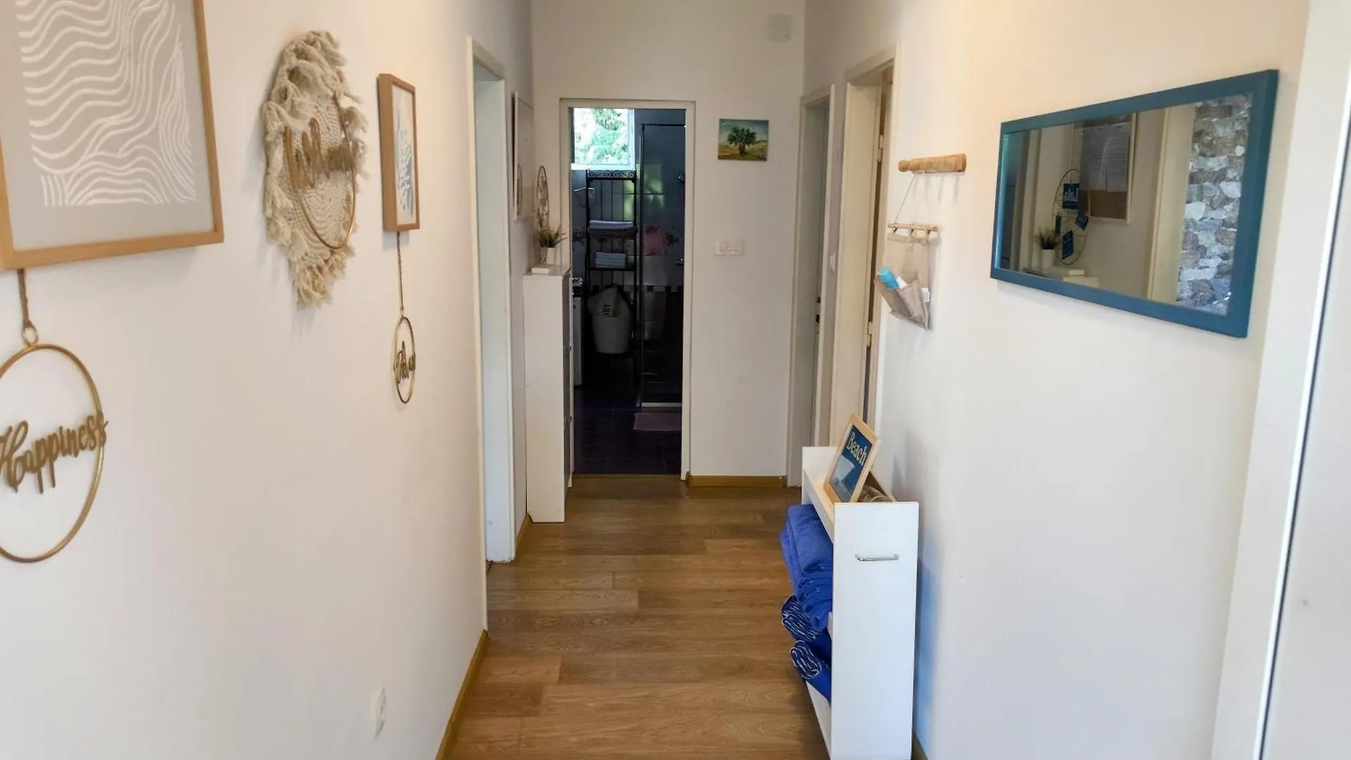 Apartment Lola - Entire House Starigrad Paklenica Croatia