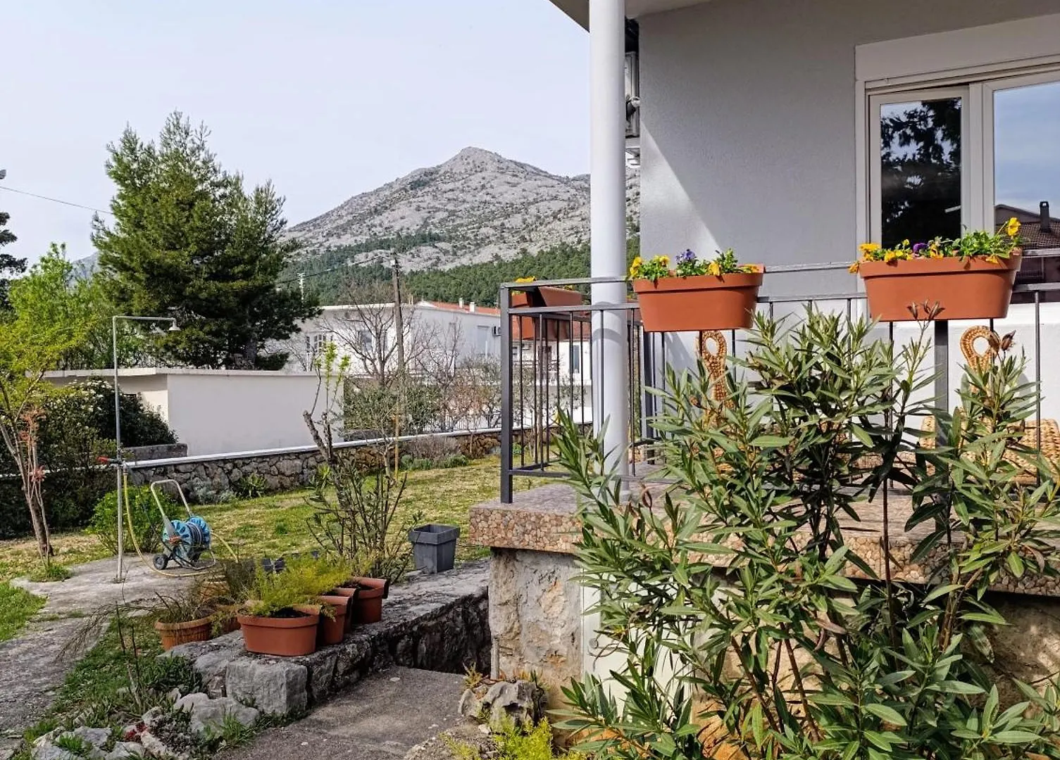 Apartment Lola - Entire House Starigrad Paklenica Croatia