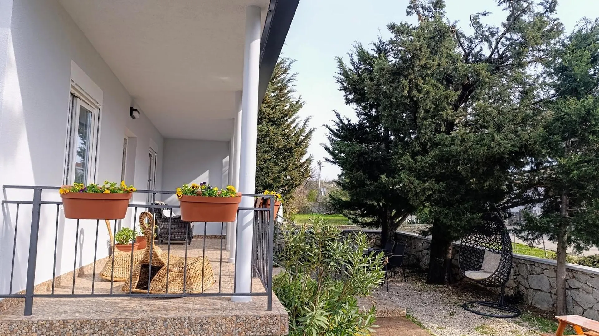 Apartment Lola - Entire House Starigrad Paklenica Croatia