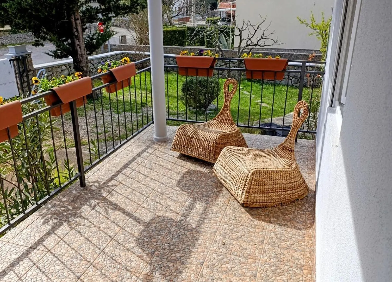 Apartment Lola - Entire House Starigrad Paklenica