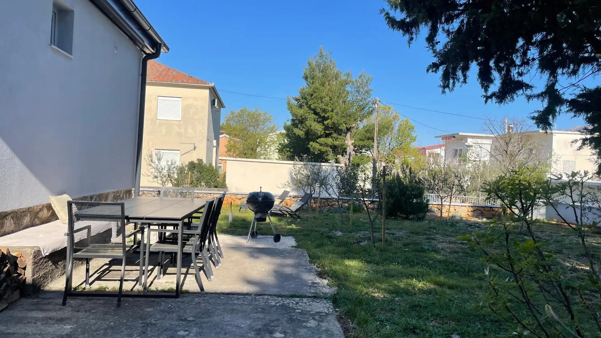 Apartment Lola - Entire House Starigrad Paklenica Croatia
